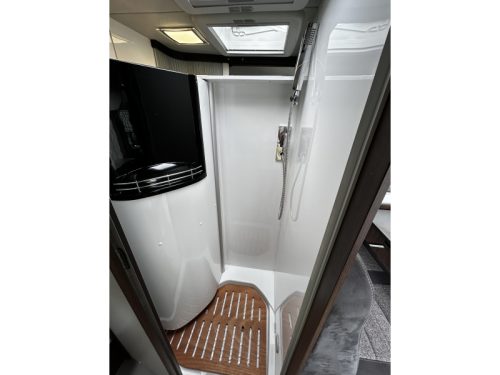 P&ouml;ssl Summit Prime 640 Single beds/Automatic! photo: 13