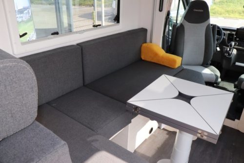 Nahezu neue Exklusive Line 660 Chausson AUTOMATIK Doppelt&uuml;r Artic Pack (70 Foto: 30