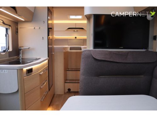 Hymer BMC-T 580 177hp Automatic | 1st Owner | Inverter | Single Beds | 2nd Leisure Battery | Solar Panels | Hymer SLC Chassis | photo: 9