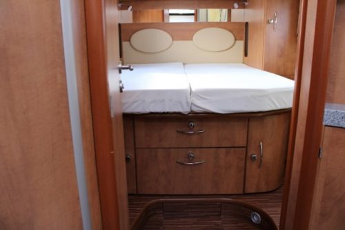 Carthago Chic C Line I 5.0 1. Besitzer Fiat 3.0 Liter 160 PS 4250 kg Chassis Einzelbetten 5 Sitzpl&auml;tze (122 Foto: 45