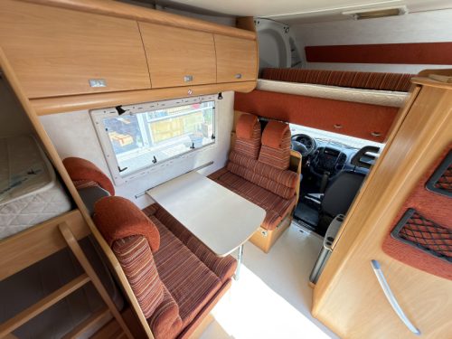 Challenger Trigano 153 ALK Stapelbedden  foto: 1