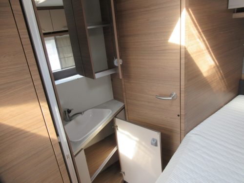 Knaus Sport E-Power Selection 500 UF SEHR GEPFLEGT Foto: 11