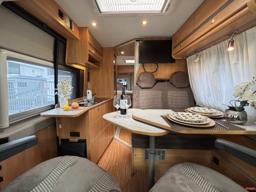 P&ouml;ssl Roadcruiser SINGLE BEDS 9-SPEED AUTOMATIC TOW HITCH photo: 13
