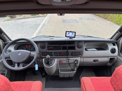 Knaus Sun Ti Renault Master 2.5 dCi | Motorhome | Cassette awning | Rear bicycle carrier | Electric front windows | NAVI  | PANO | Auto air conditioning photo: 2