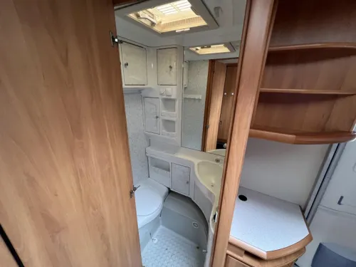 Hobby De luxe Easy 540 UL enkele Bedden Mover Airco  foto: 10