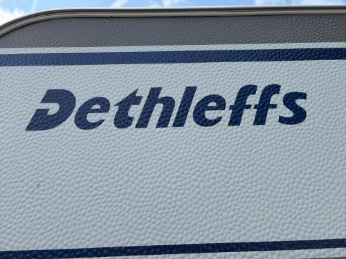 Dethleffs Summer Edition 430 DB Mover/Awning/Bike rack photo: 9