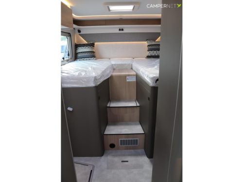 Hymer GT-S 685 170hp Automatic | Face to Face | Oven | Diesel heating | Winter package | Separate Shower | Single beds | New from v photo: 18