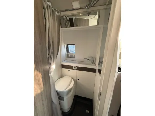 VANTourer 630 L HEFBED 180 PS Automatik BE37 Foto: 8