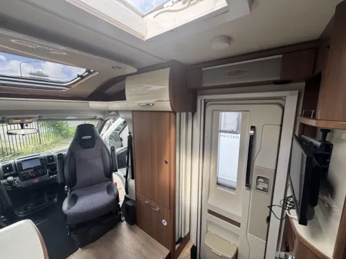 LMC Passion T672 AUTOMATIC photo: 11