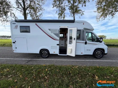 Rapido 666 F Single beds | Automatic photo: 5