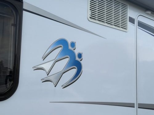 Knaus SKY WAVE 650 MF / free storage photo: 9