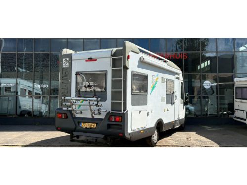 Knaus Travel-Liner 708 Festbett, Hubbett, 130 PS Foto: 3