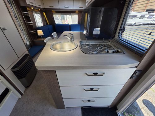 Knaus Lifestyle 550 LK Lounge & Etagenbett Foto: 10