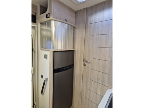 Rapido 696 F Premium Edition E&P Level System photo: 13