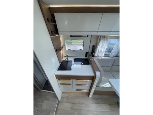 Pilote Sensation P720 Queensbed  Foto: 17