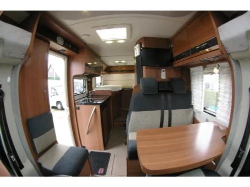 LMC Breezer 646 G Single beds, XXL Garage photo: 7