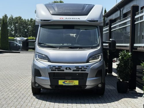 Adria Coral Plus 670 DL Face To Face Foto: 3