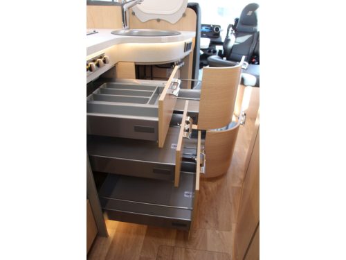 Hymer BMC-I 600 Single beds + Pop-top roof  photo: 45