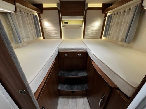 Pilote P 706 GJ Motorhome, 4 berths photo: 11