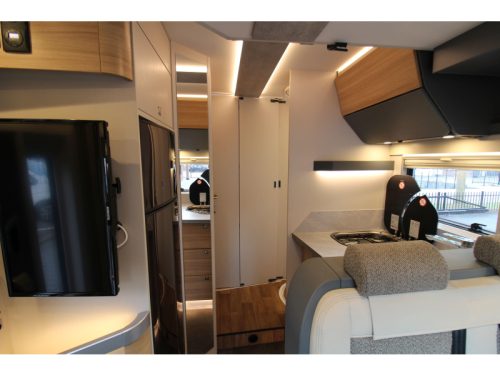 Dethleffs Pulse I 7051 GT-Line DBM Cama de matrimonio + Techo elevable foto: 28