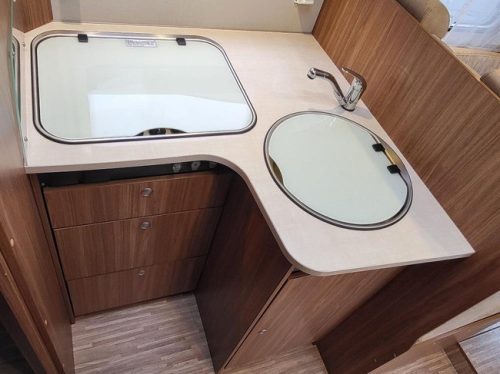 Carado T449 French bed + Pop-top roof photo: 15