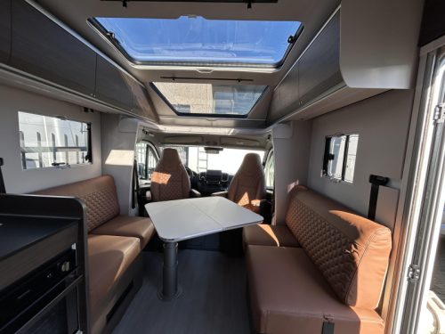 Adria Coral Supreme 670 DL 180HP automatic photo: 7