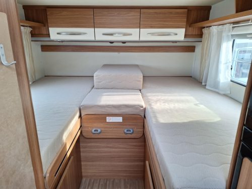 Carado T 448 -XL EINZELBETTEN+HUBBETT Foto: 2