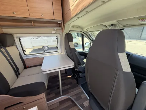 Knaus Boxstar Freeway 630 Single beds / 160 hp photo: 5