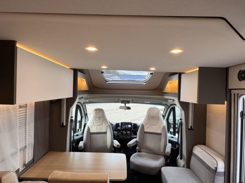 LMC Tourer Lift H 730 G 9T Automatic- 2X Air conditioning  photo: 2
