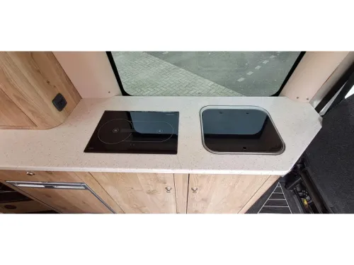 Peugeot Boxer 600 Prof. Built-in / Off-grid photo: 7
