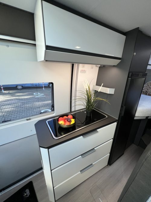 Adria Twin 640 SLB Supreme AUTOMAAT 150PK TREKHAAK Foto: 5