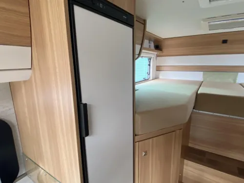Dethleffs Advantage Single beds price stunt photo: 14