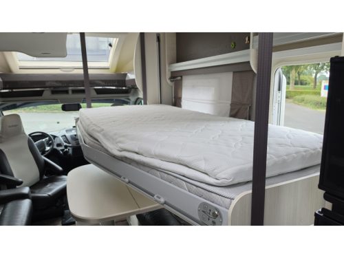 Challenger Mageo 270 single beds  photo: 9