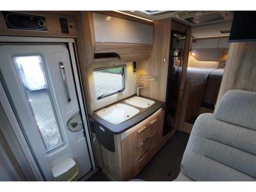 Hymer Exsis-T 588 Automaat | Dachklimaanlage | NAP Foto: 6
