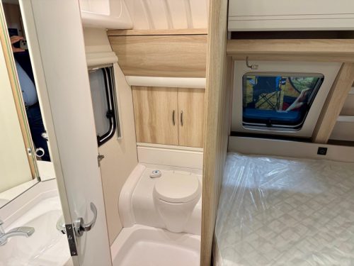 Hobby De Luxe 460 UFE Foto: 10