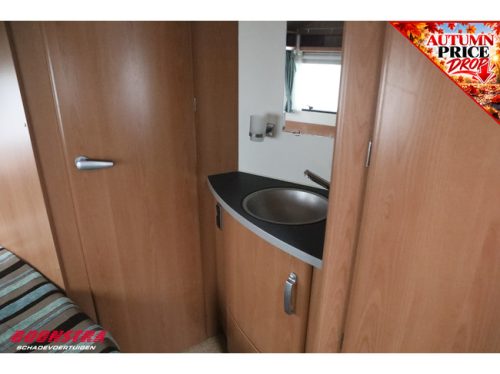 Kip Skyline 44 TDB Rangierhilfe Fahrradtr&auml;ger L&auml;ngsbetten Mittelk&uuml;che Sitzgruppe Foto: 17