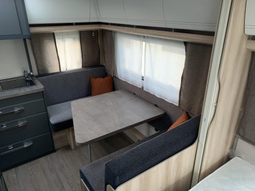 Hobby De Luxe 400 SFE Modell 2026 Foto: 6