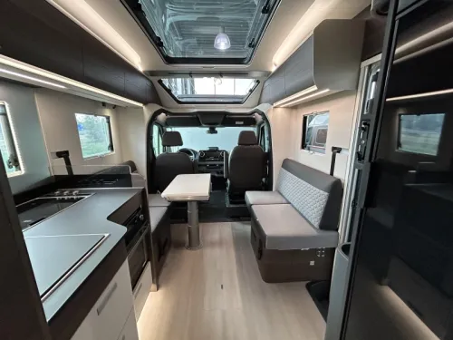 Adria Coral MB Supreme 670 DL Foto: 6