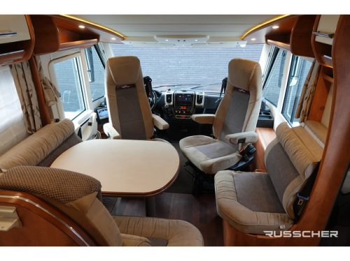 Carthago CHIC C-LINE i 4.9 5 persons 150Pk | Single beds | Roof air conditioning photo: 3