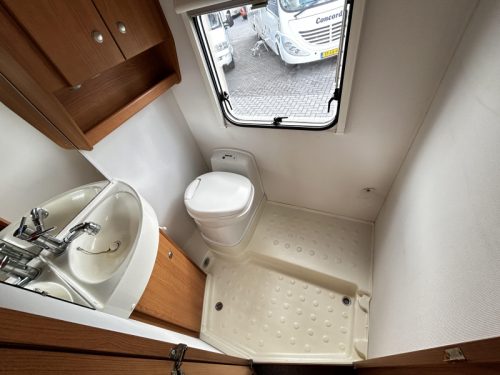 Knaus Sport TR Alkoven/Querbetten/2008/Klima Foto: 14
