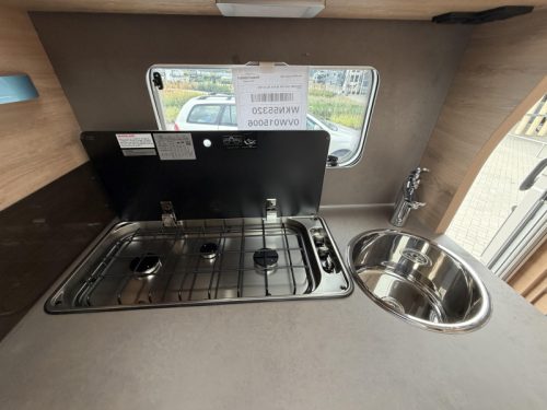Knaus Sudwind Black Selection 540 FDK Etagenbett / Franz&ouml;sisches Bett Foto: 16