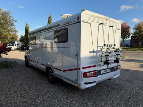 LMC Cruiser T 662 T young used photo: 5