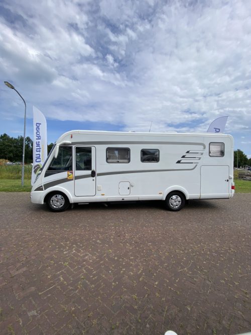 Hymer B 678 PL AUTOMATIK 3 Liter Diesel mit 177 PS, L&auml;ngsbetten & Hubbett Bj. 2016. Centrum On the Road am Noorderringweg 4 in Marum. Foto: 34