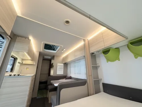 Adria Altea 552 PK voortent / 3 stapelbedden  foto: 13