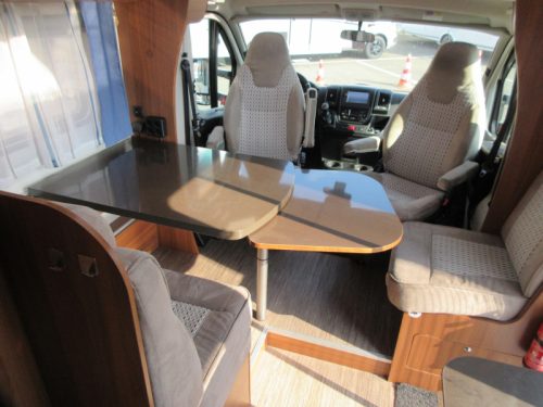 Autocaravana Hobby T 65 GE CON ELEVADOR DE BICICLETAS y AIRE ACONDICIONADO foto: 5