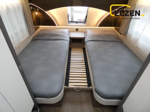 Hobby Excellent Edition 540 UL Mover, awning, bike rack photo: 15