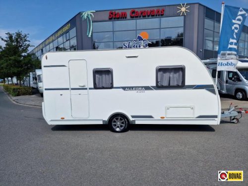 Caravelair Allegra 420 4 person photo: 0