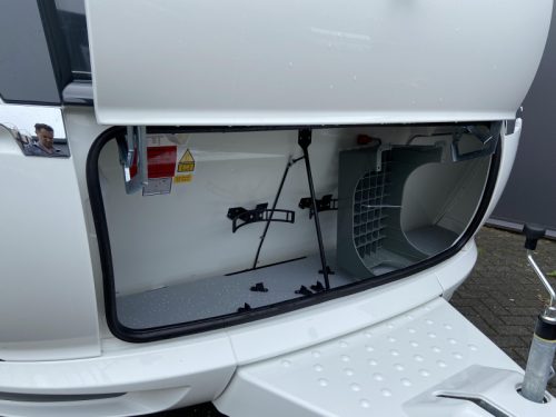 Hobby Maxia 585 UL Einzelbetten, Rundsitzgruppe  Foto: 4