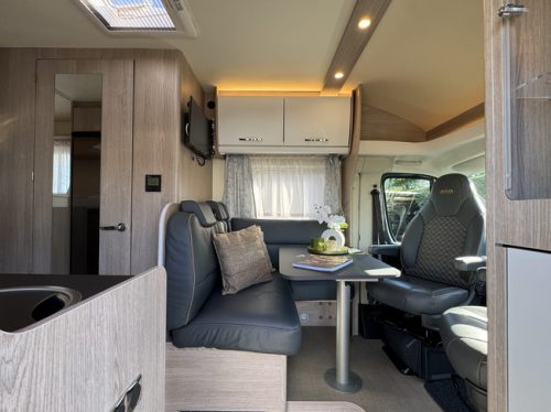 B&uuml;rstner Lyseo Time 690 G Skyline Edition 140 PS 8-Gang AUTOMAAT Euro6 Fiat Ducato **Einzelbetten/Thule V16 Lift Fahrradtr&auml;ger/Satellit Foto: 1