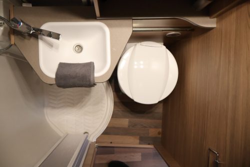 Weinsberg CaraCompact Suite MB 640 MEG Edition Pepper Foto: 14